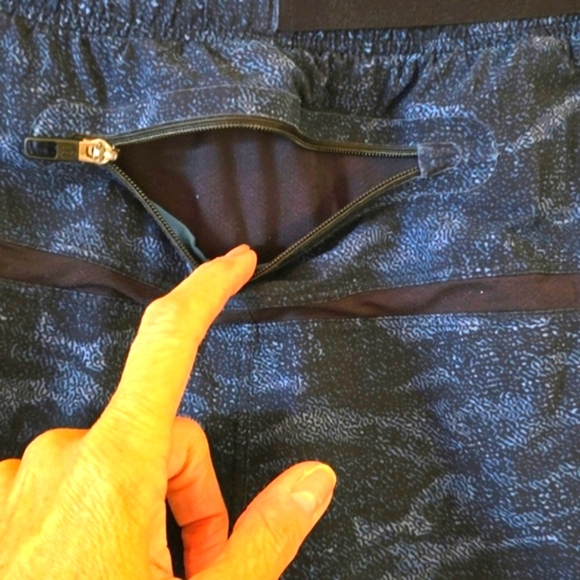 Lululemon Mens Surge Shorts Kinetic Blue Mutli! - Picture 3 of 5